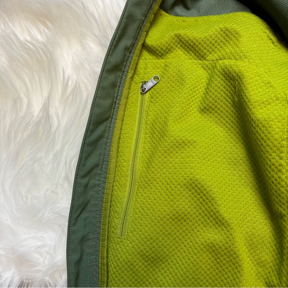 Marmot Long Sleeve Softshell Jacket Cilantro/Crocodile. Size Medium. - Picture 7 of 14